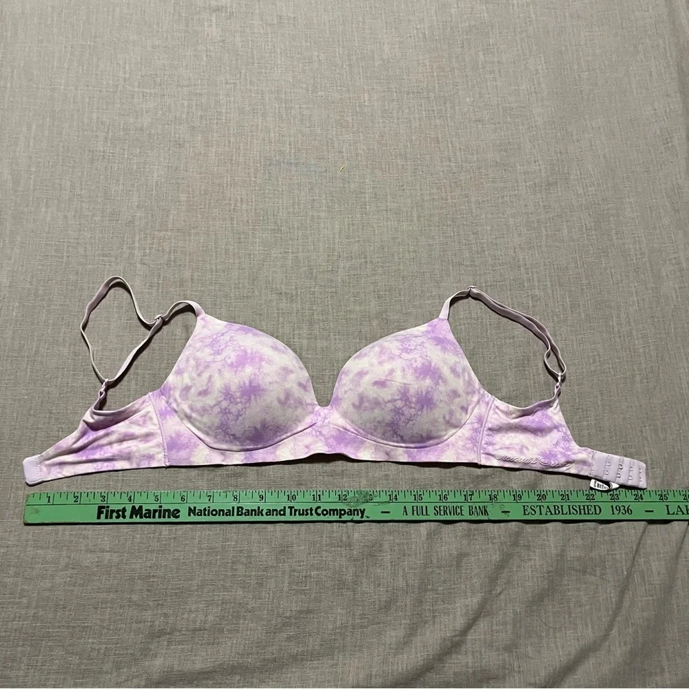 Victoria's Secret Pink Wear Everywhere Tie-Dye Push-Up Bra Size 32D purple